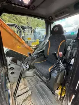 Lánctalpas kotrógép 2021 Case CX145D SR (5)
