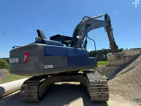 Rupsgraafmachines 2014 Volvo EC220DL (2)