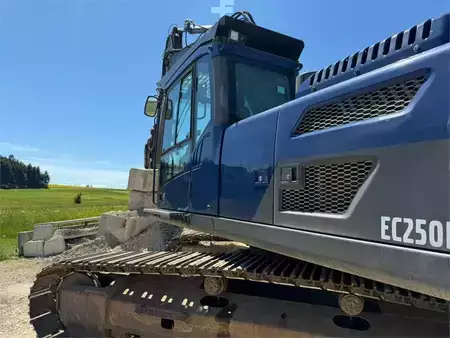 Rupsgraafmachines 2014 Volvo EC220DL (5)