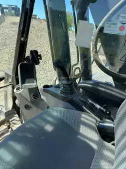 Rupsgraafmachines 2014 Volvo EC220DL (8)
