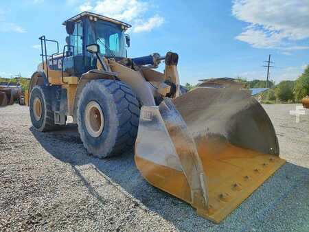 Caterpillar 966M