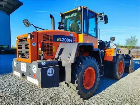 Pyöräkuormaajat 2014 Komatsu WA200PZ (4)