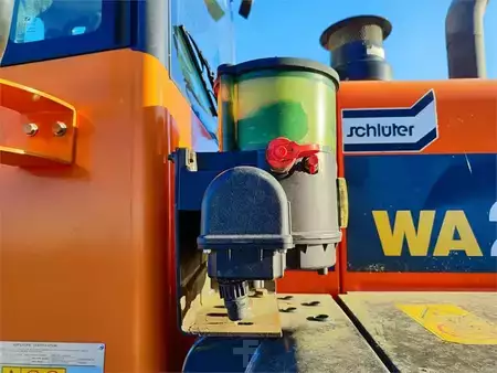 Pyöräkuormaajat 2014 Komatsu WA200PZ (7)