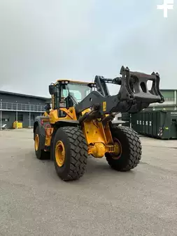 Kolové nakladače 2022 Volvo L110H (3)