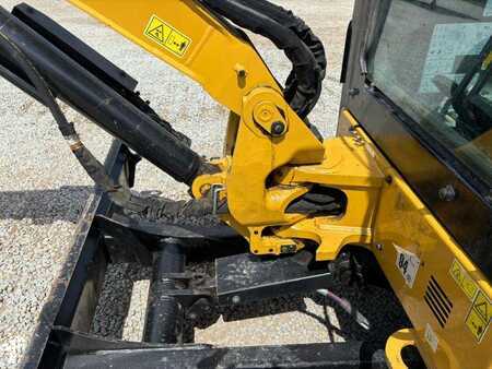 Mini kotrógép 2022 Caterpillar 303.5 CR (4)