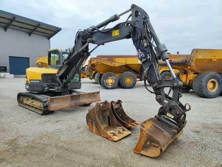 Mini pelle 2015 Volvo ECR88D (4)