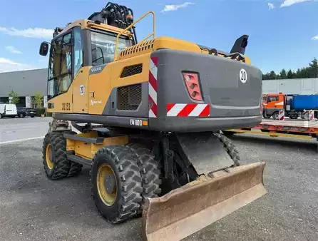 Wheel Excavators 2013 Volvo EW180D (1)