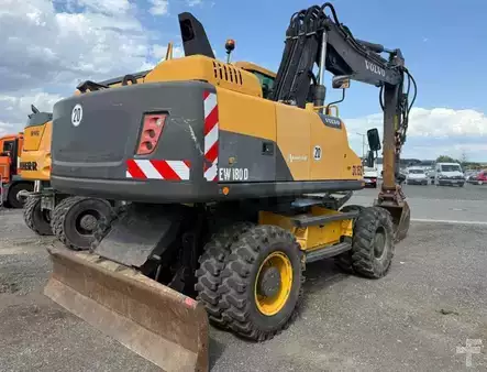 Wheel Excavators 2013 Volvo EW180D (3)