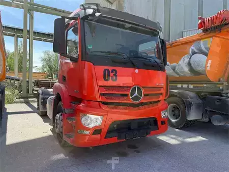 Other 2026 Mercedes-Benz Antos (1)