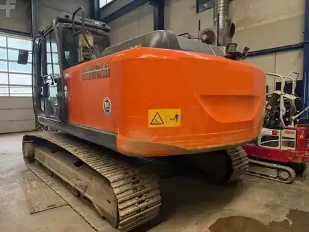 Pelles sur chenilles 2018 Hitachi ZX210LC-6 (1)