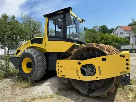 Zhutňovače odpadu 2017 BOMAG BW213PDH-5 (1)