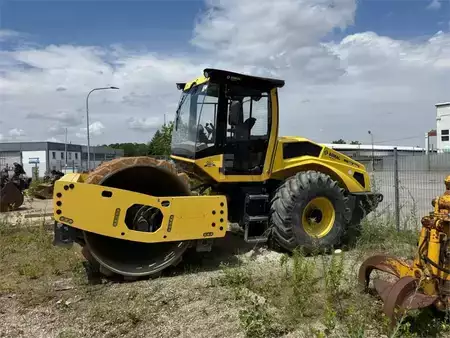 Zhutňovače odpadu 2017 BOMAG BW213PDH-5 (2)