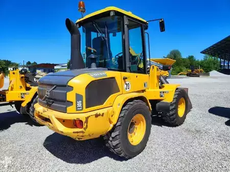 Wielladers 2014 Volvo L30G (3)