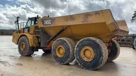 Articulated Dump Trucks 2015 Caterpillar 745C (1)