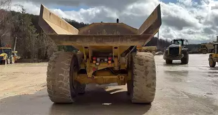 Articulated Dump Trucks 2015 Caterpillar 745C (7)