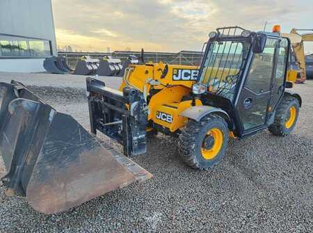 JCB 525-60