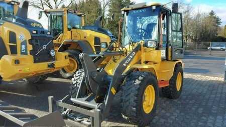 Cargadoras de ruedas 2026 Volvo L30HS NEU (3)