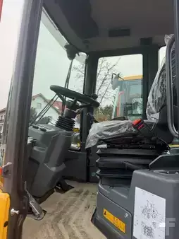 Kerekes rakodó 2026 Volvo L30HS NEU (8)