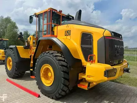 Kolové nakladače 2026 Volvo L150K (1)