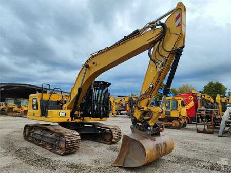 Caterpillar 323 (07B)