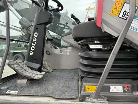 Escavadora de rodas 2022 Volvo EWR130E (7)