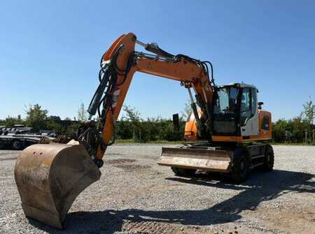 Mobilní bagry 2018 Liebherr 914 (2)