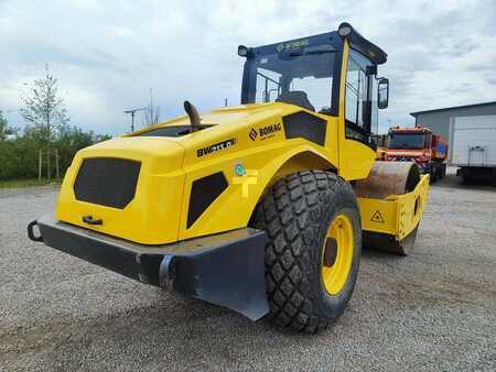 Compacteur á dechets 2020 BOMAG BW 213 D-5 (4)
