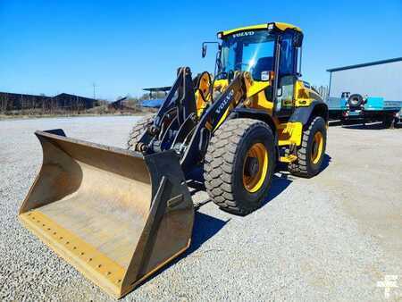 Kolové nakladače 2014 Volvo L 45 G (2)