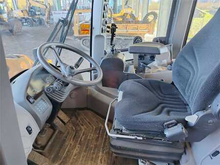 Kolové nakladače 2014 Volvo L 45 G (5)
