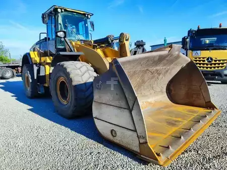 Kerekes rakodó 2018 Caterpillar 966M (4)