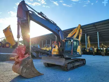 Telakaivinkoneet  2016 Volvo ECR235EL (2)