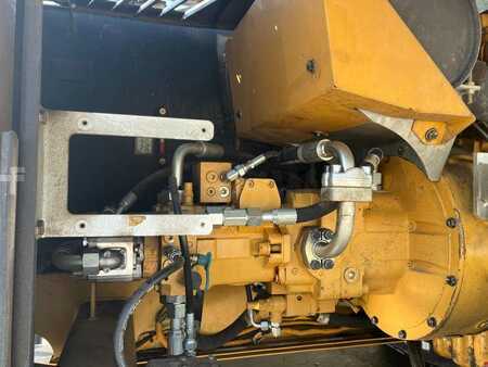 Excavadoras de cadenas 2013 Caterpillar M318D MH (10)