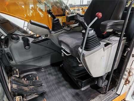 Pelles sur chenilles 2015 Liebherr R920 (5)