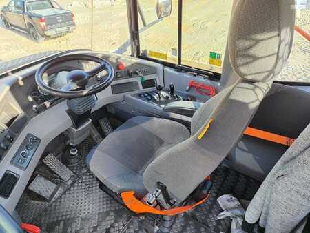Zalomené klouby-dampry  2022 Volvo A45G (3x verfügbar) (5)