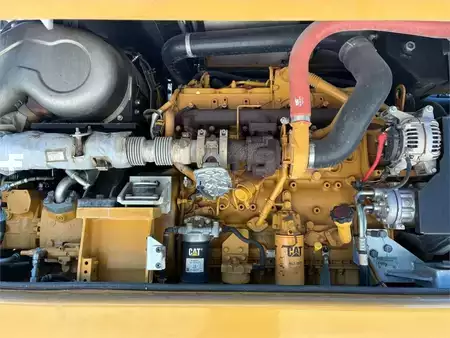 Escavadora de rastos 2018 Caterpillar MH3024 (8)
