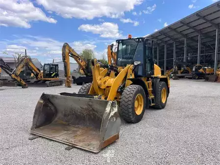 Kolové nakladače 2021 Caterpillar 910 (2)