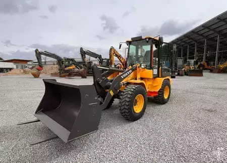 Chargeuse sur pneus 2026 Volvo L30HS (4)