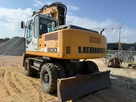 Mobilbagger 2006 Liebherr A900C Litronic (1)
