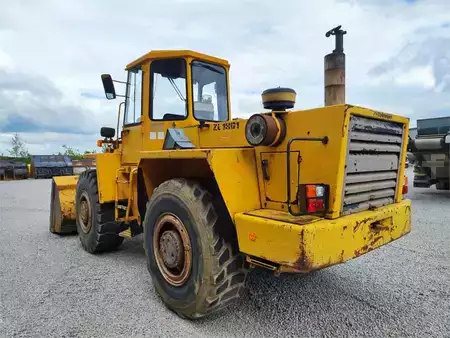 Ładowarki kołowe 1989 Zettelmeyer ZL1801 (1)