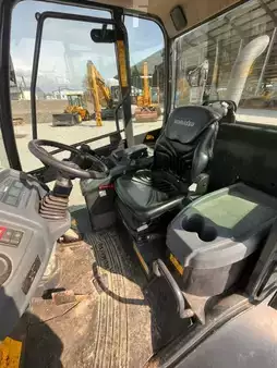 Pyöräkuormaajat 2017 Komatsu WA80M-7 (5)
