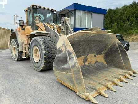 Kolové nakladače 2021 Volvo L180H (2)