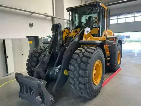 Kolové nakladače 2026 Volvo L120H2 (4)