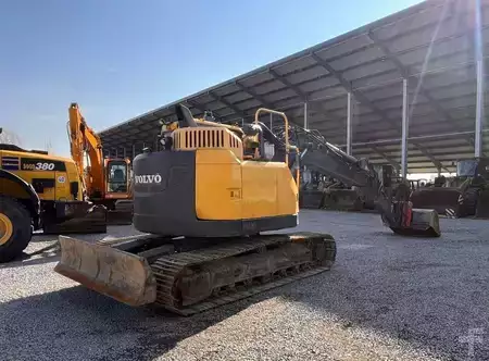 Escavatori cingolati 2015 Volvo ECR145DL (4)