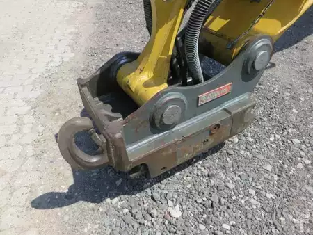 Mobilní bagry 2018 Caterpillar M320F (8)