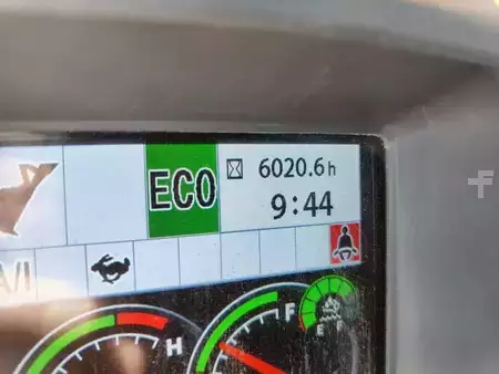 Koparki gąsienicowe 2019 Hitachi KTC390-6 (6)