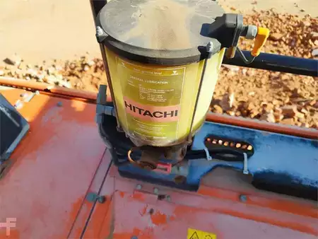 Koparki gąsienicowe 2019 Hitachi KTC390-6 (9)