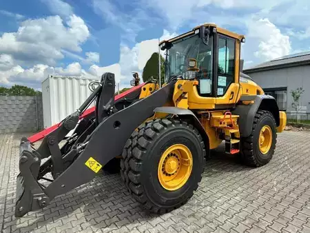 Kolové nakladače 2026 Volvo L90H2 Long Boom NEU (4)