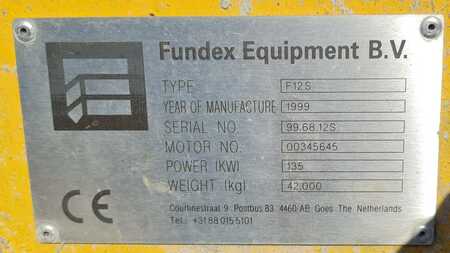 IHC Fundex F12 S Bohrgerät / Ramme