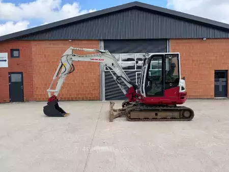 Mini kotrógép 2017 Takeuchi TB 260 (1)
