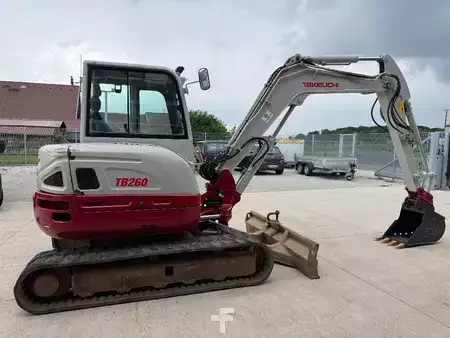 Mini kotrógép 2017 Takeuchi TB 260 (5)